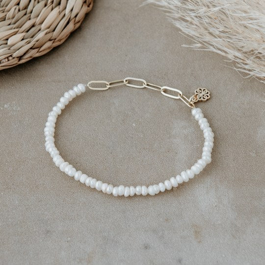 Glee Alyssa Bracelet - White Pearl