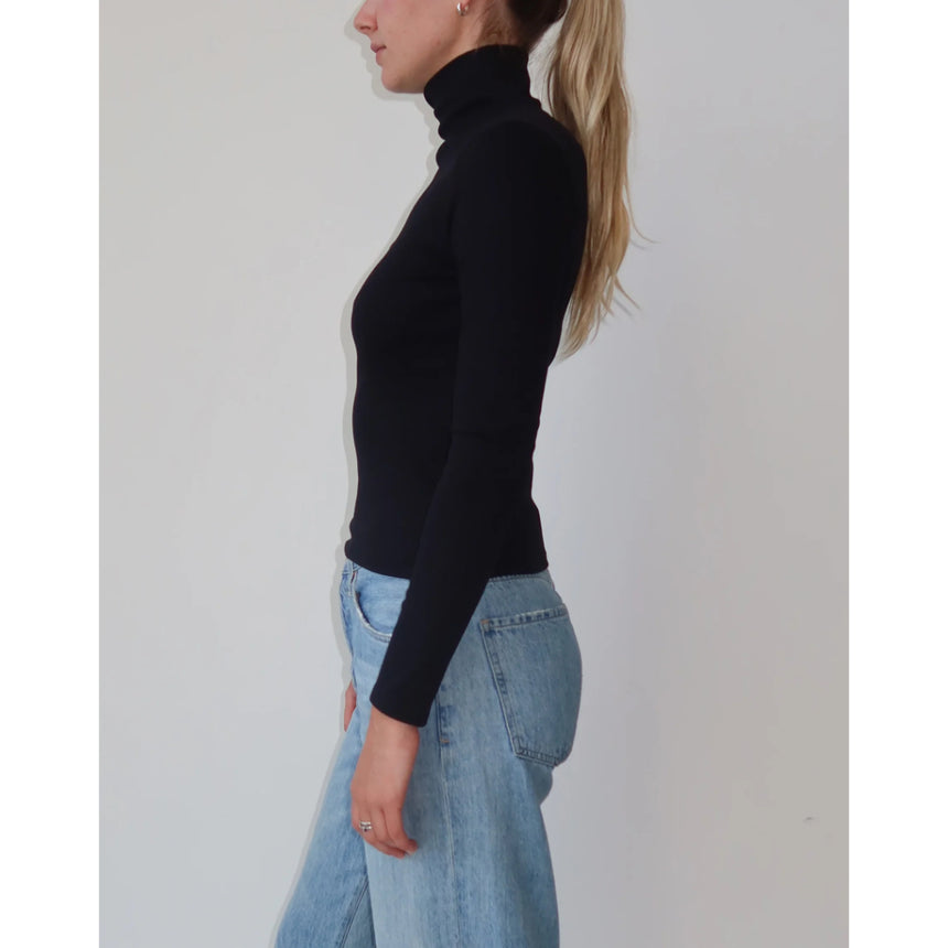 Brunette Brunette Ribbed LS Turtle Neck Black XS/S Womens Long Sleeve Shirts