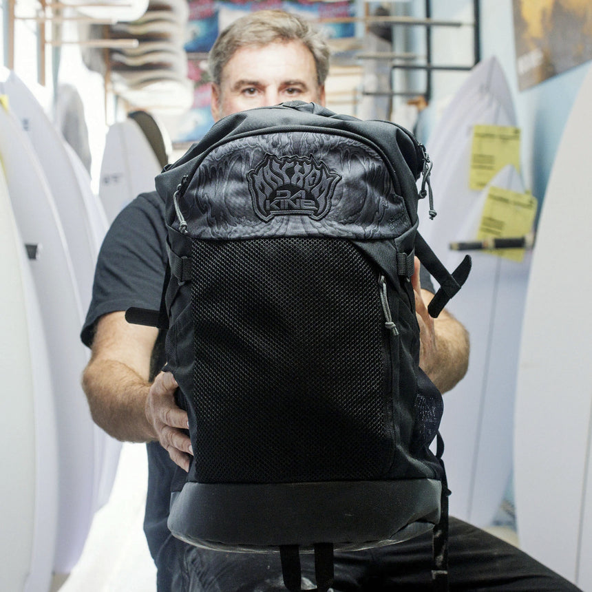 Dakine Dakine Mission Surf Wet/Dry Backpack 30L X Mayhem Mayhem Black 30L Bags School Backpack