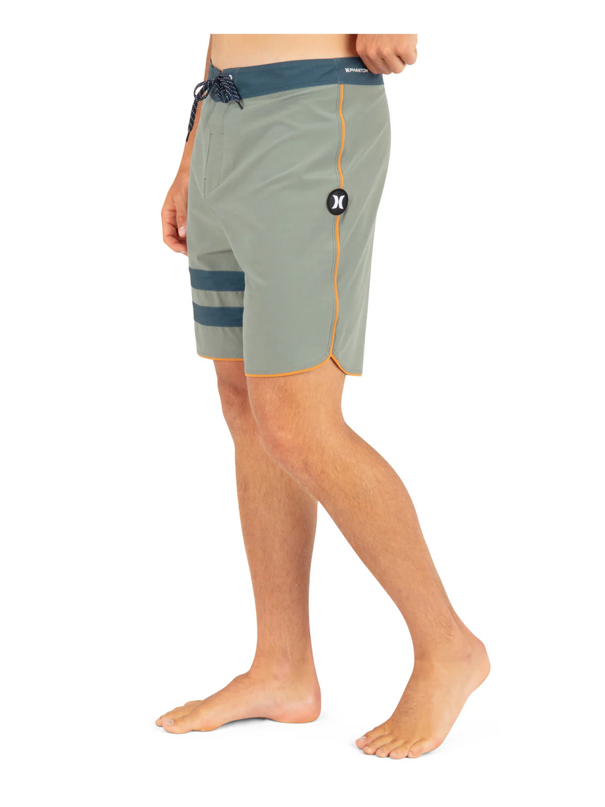 Hurley Hurley Men's Phantom - Eco Block Party Solid 18" Boardshorts Great White 30 Mens Board Shorts