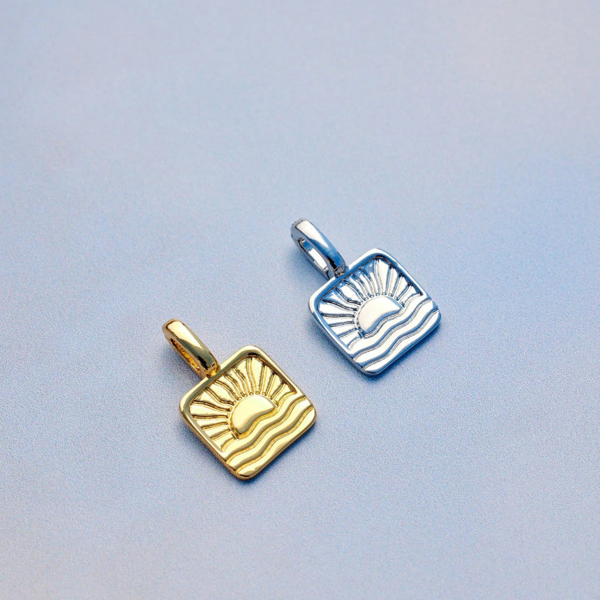 Pura Vida Harper Sun Charm