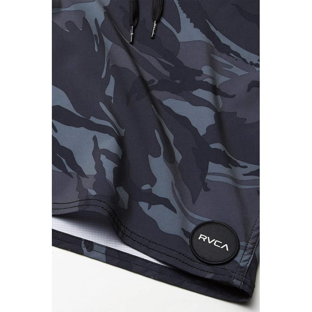 RVCA RVCA VA Print 19" Trunk Black Multi 28 Mens Board Shorts