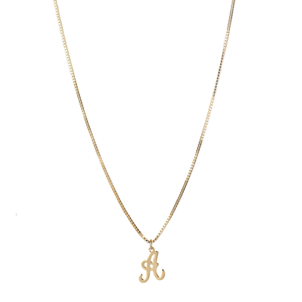 Collier chaîne boîte initiale Lisbeth