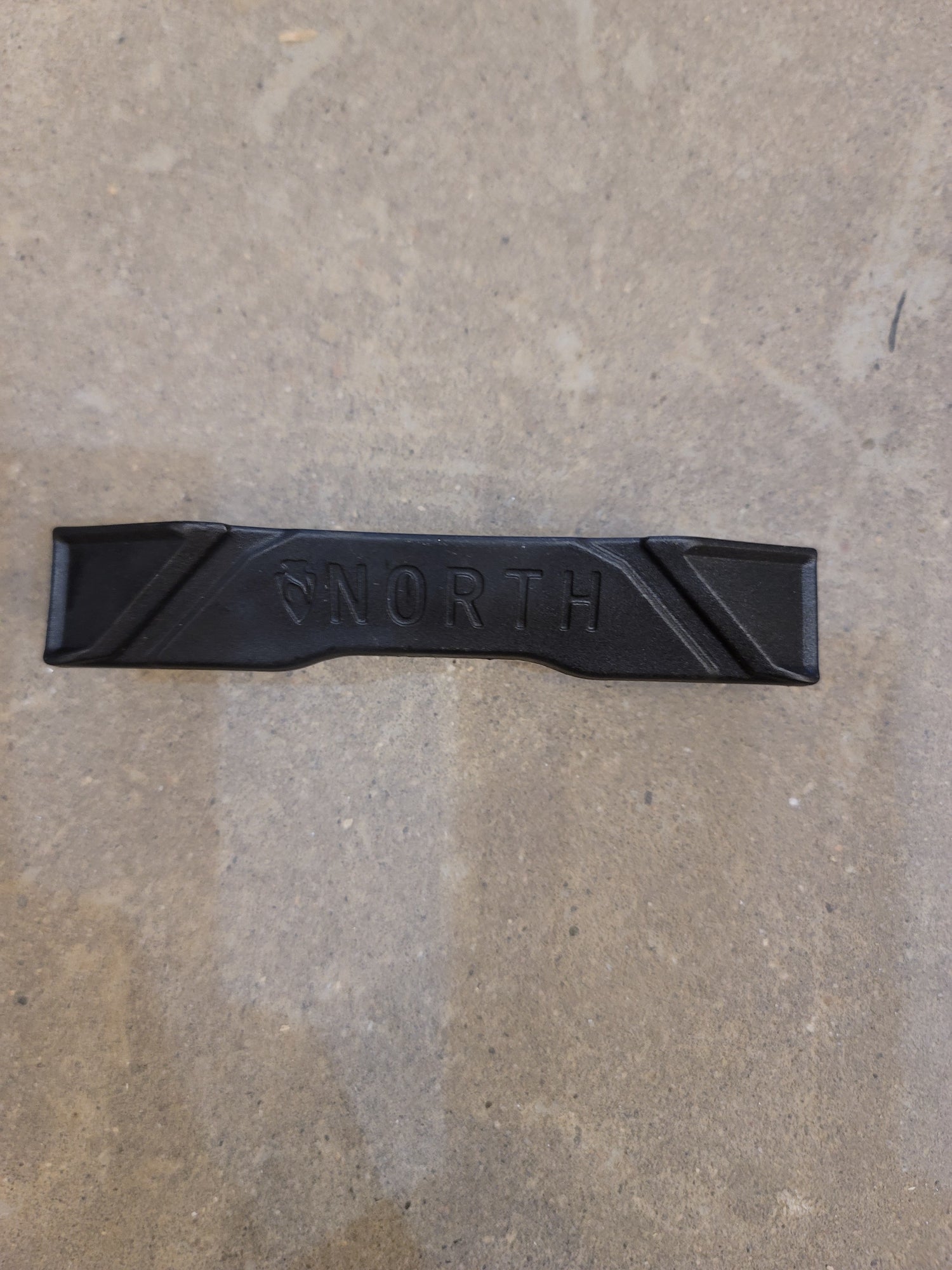 Navaja North Switchblade Nylon Negra - Placa frontal roma