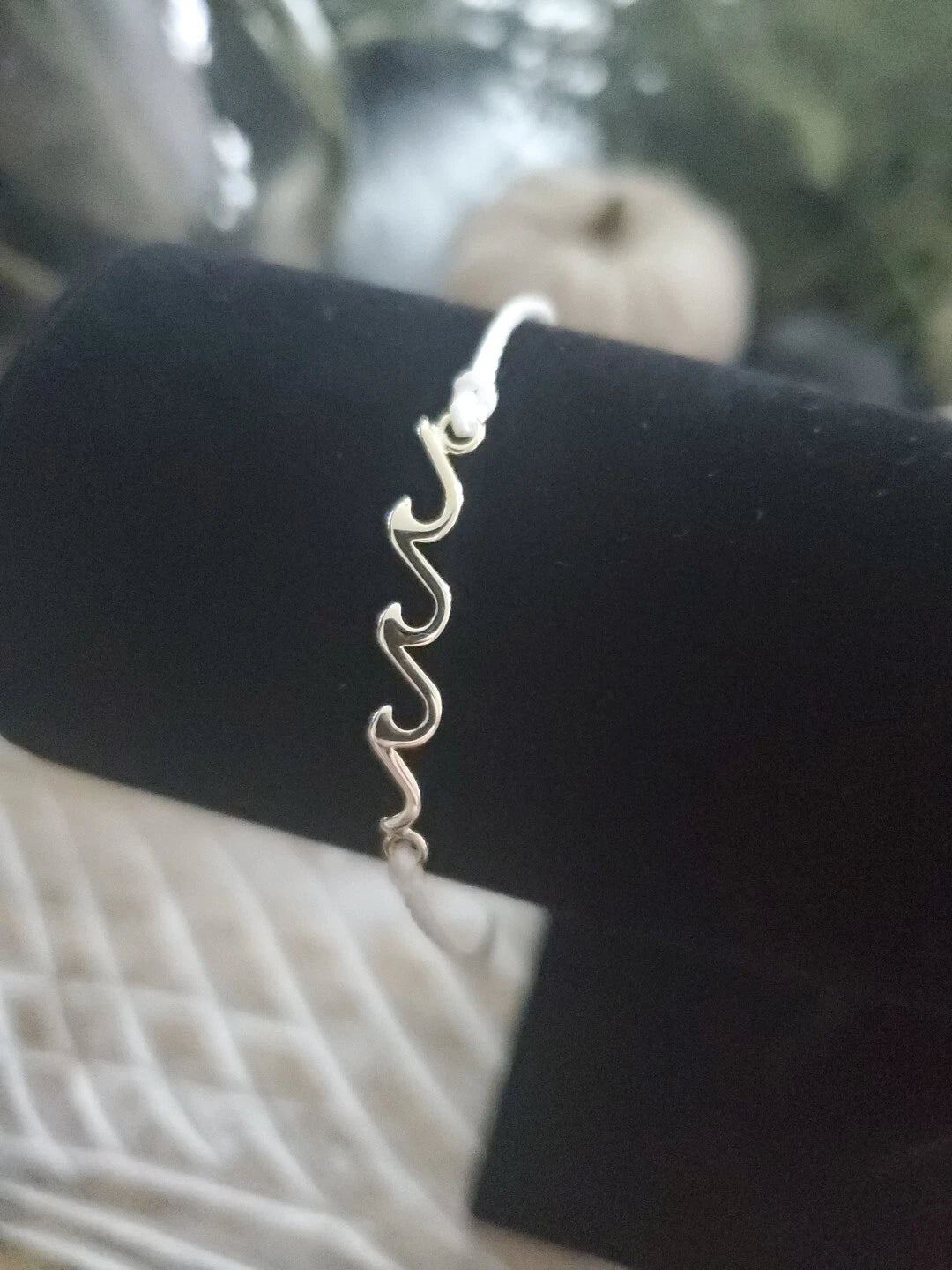 Pura Vida Delicate Wave Bracelet RG