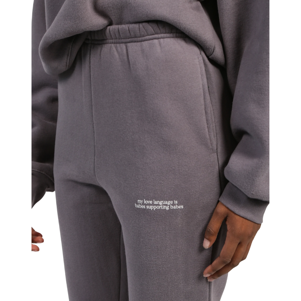 Brune La Joggeuse Meilleure Amie "LOVE LANGUAGE"