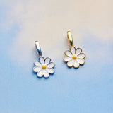 Pura Vida Harper Daisy Charm