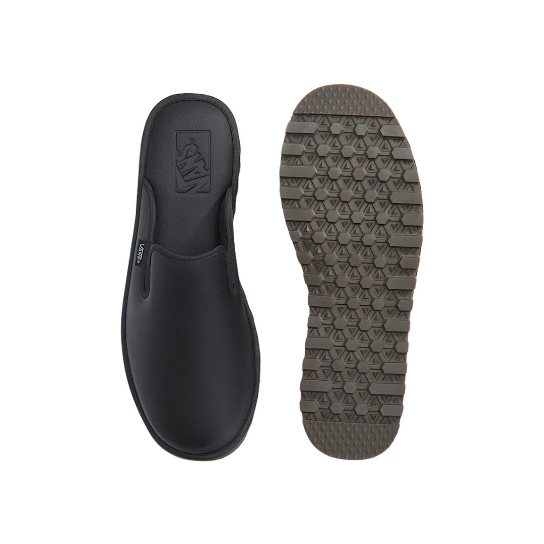 Vans Vans Unisex Mountain Mule - Blackout Blackout 9/10.5 Unisex Skate Shoes 6 to 18