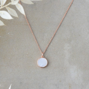 Glee Alluring Necklace - Mother Of Pearl