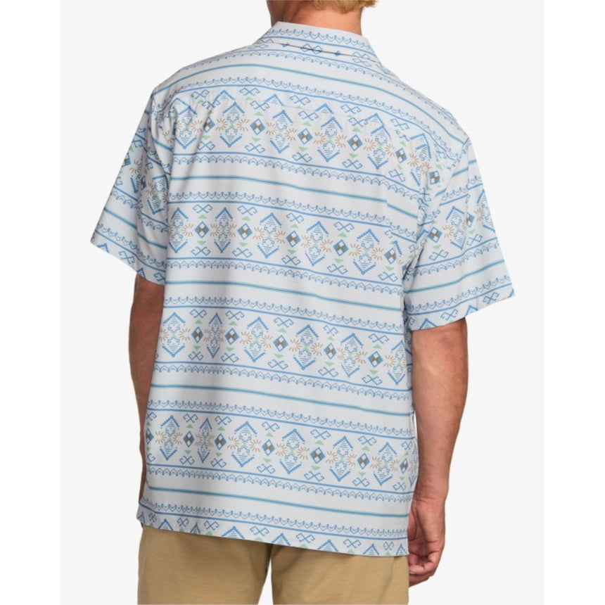 Billabong Billabong Men's Surftrek Perf Short Sleeve Shirt  - Alloy Light Alloy Light S Mens Button Up Short Sleeve Shirts