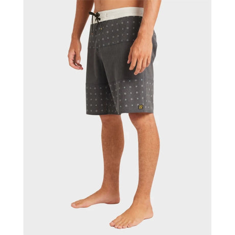Billabong Billabong Men's Tribong Low Tide 19" Boardshorts - Black Black 28 Mens Board Shorts