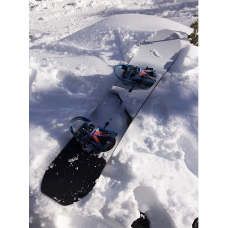 Burton Burton Family Tree Grill Master Camber Snowboard - Multi Multi 140 Mens Snowboards