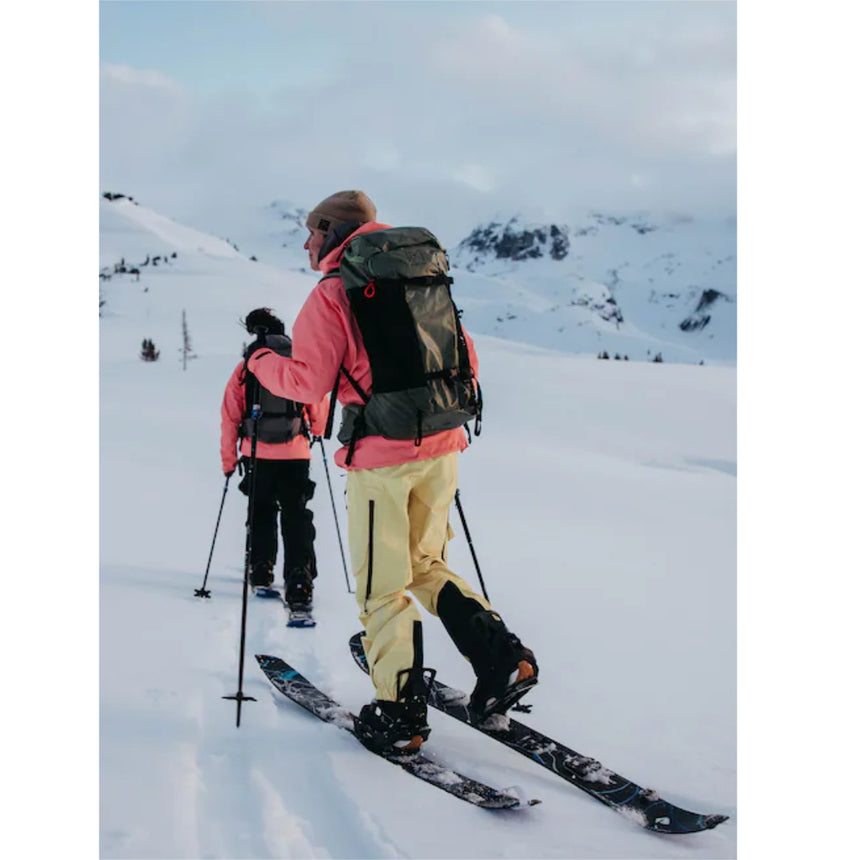 Burton Women's [ak] Kalausi GORE-TEX C-Knit 3L Bib Pants - Powder Mint