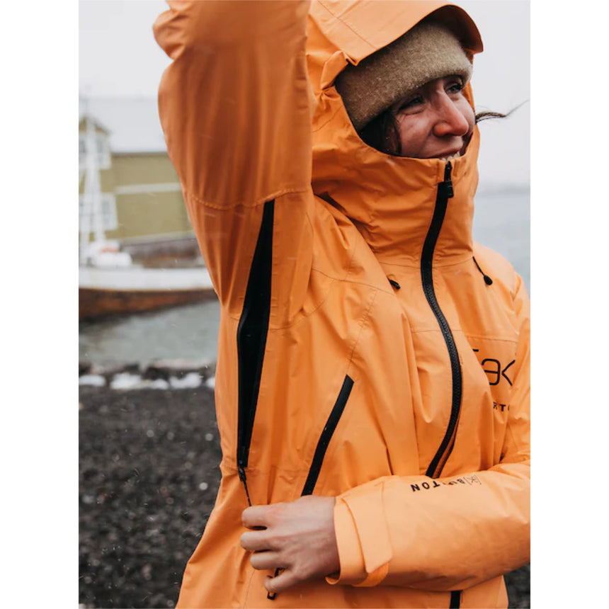 Burton Women's [ak] Surgence GORE-TEX 2L Jacket - Salmon Buff