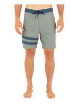 Hurley Hurley Men's Phantom - Eco Block Party Solid 18" Boardshorts Great White 30 Mens Board Shorts