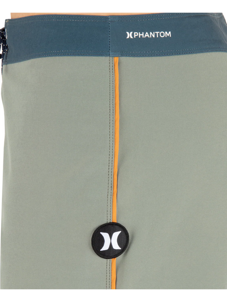 Hurley Hurley Men's Phantom - Eco Block Party Solid 18" Boardshorts Great White 30 Mens Board Shorts