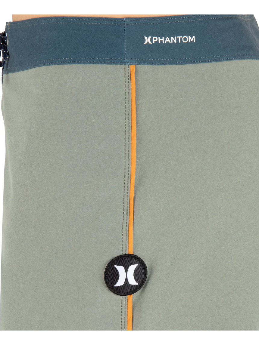 Hurley Hurley Men's Phantom - Eco Block Party Solid 18" Boardshorts Great White 30 Mens Board Shorts