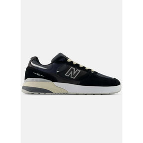 New Balance New Balance Men's NB Numeric Andrew Reynolds 933 Shoes - Black Navy Multi 8 Mens Skate Shoes 6 to 18