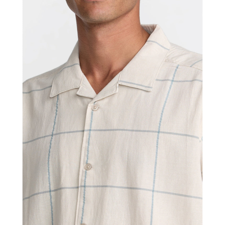 RVCA RVCA Men's Vacancy Short Sleeve Button Up Ceramic M Mens Button Up Short Sleeve Shirts