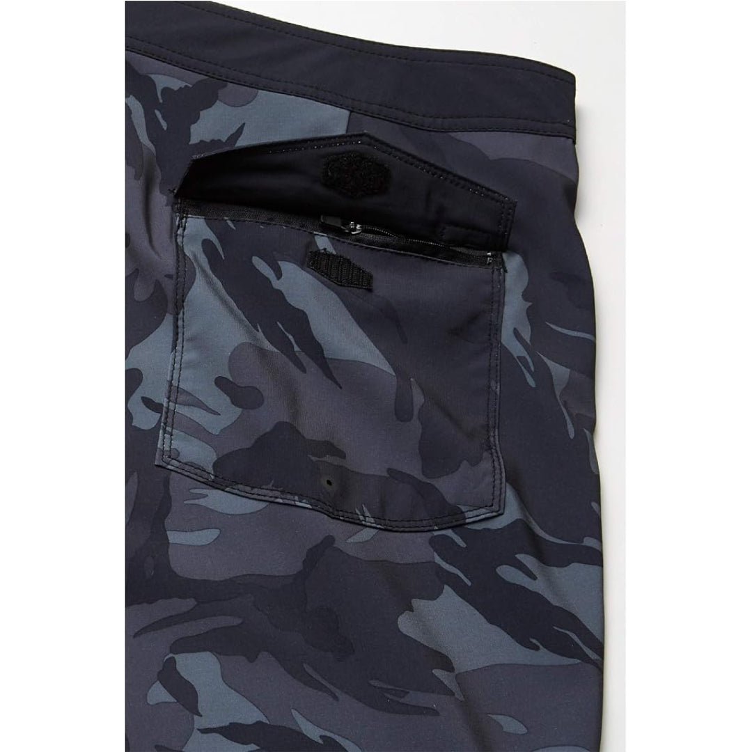 RVCA RVCA VA Print 19" Trunk Black Multi 28 Mens Board Shorts