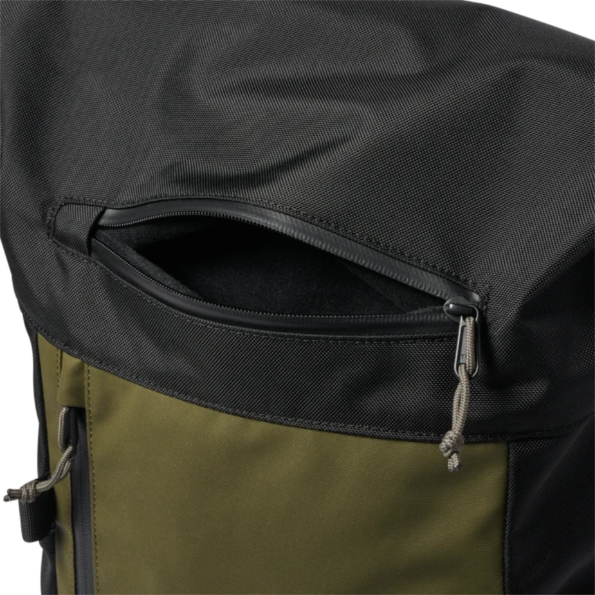 Roark Roark Men's Passenger 27L 2.0 Bag - Black/Military Black/Military ONE Bags