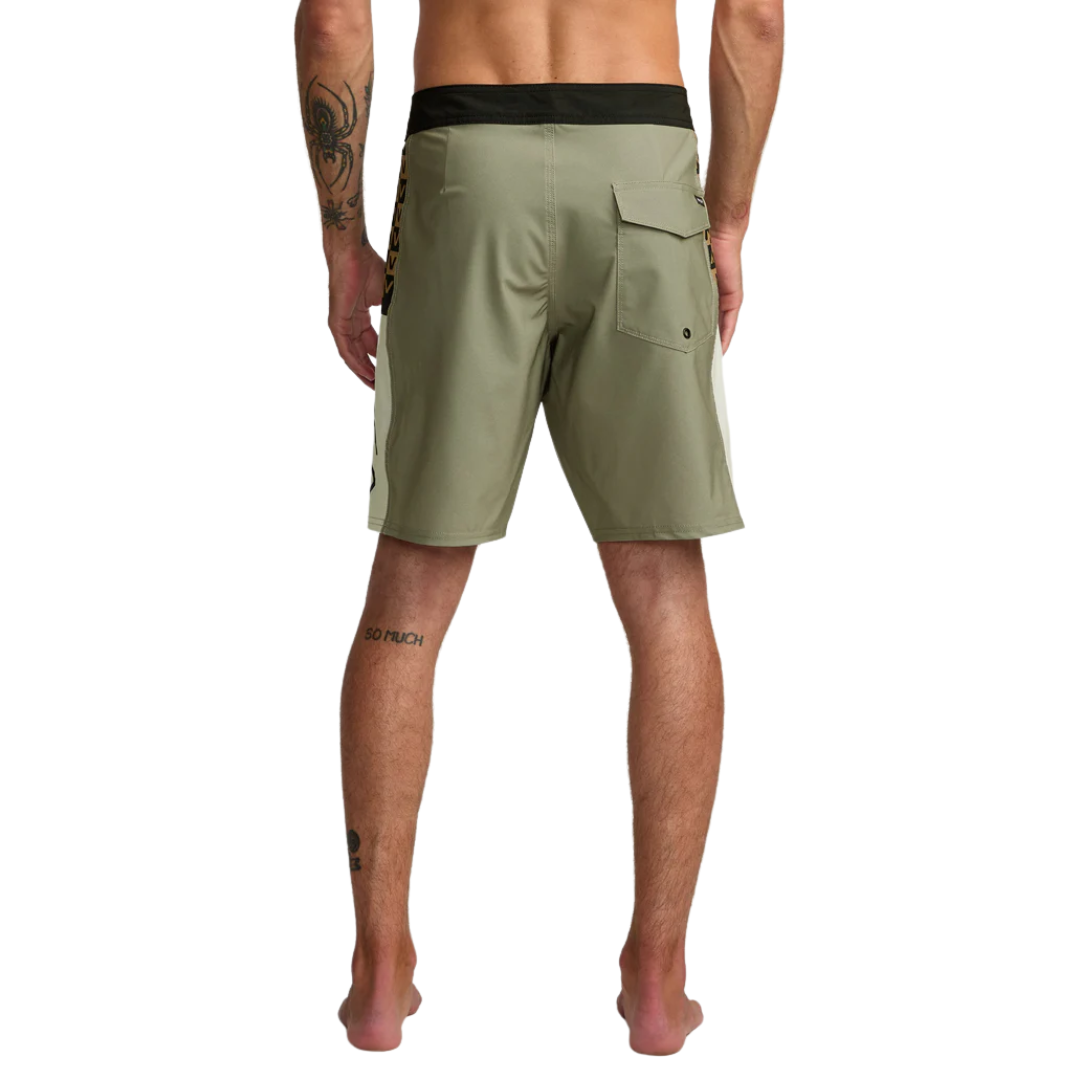 RVCA Men's Apex 2 Trunk 18"