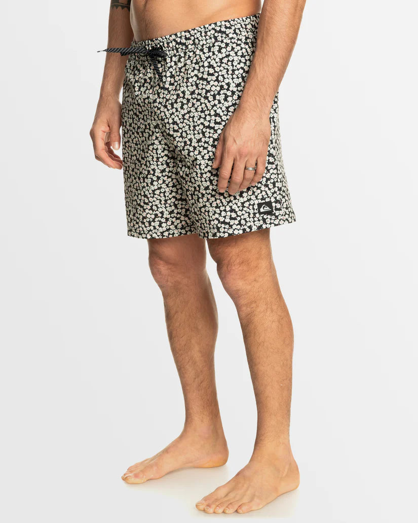 Quiksilver Quiksilver Men's Remade Mix Volley 17NB Shorts OYSTER WHITE S Mens Elastic Swim Trunks