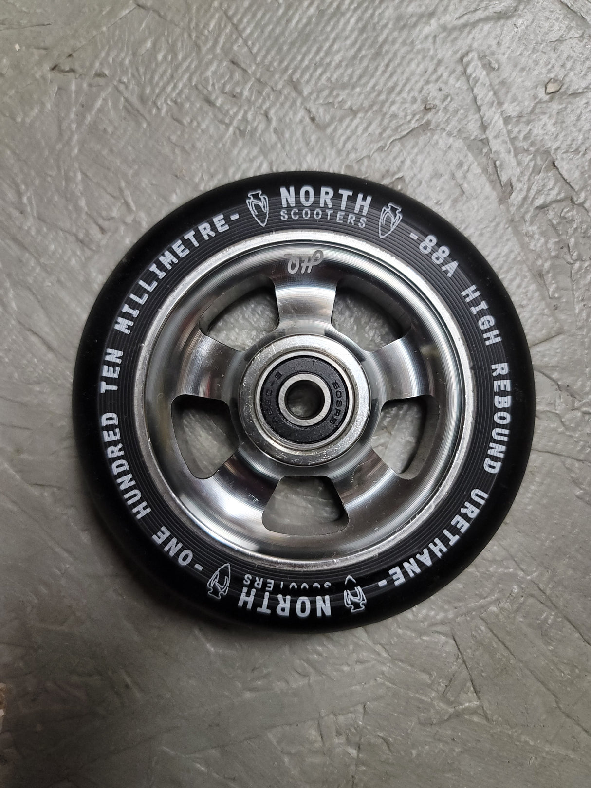 North HQ 88A - Wheels