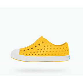 Native Shoes Native Shoes Jefferson Child Shoes Crayon Yellow/Shell White 4 Youth Girls Skate Shoes 5T-13T & 1-7 US Size