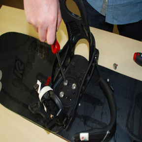 Snowboard Binding Mounting & Adjustment