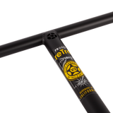 PROTO reTro Lites V3 handlebars come in at 30″ tall x 24″ wide, making it one of the largest “T” bars in the industry. Not only did the PROTO retro V3 increase substantially in width and height from the V2, it also increased the thickness of the 4130 chromoly tubing used for the crossbar and the steering column to increase strength. These reTro’s come with a flat black powder coat.  PROTO - Retro Lites V3 Colour: Flat Black Picture Position: vertical PSHBRTV3FB