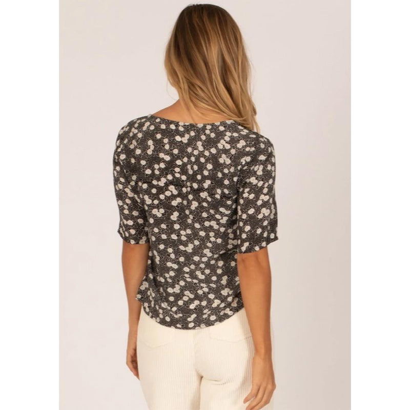 Amuse Society, A510MALL-Blk, Black, Womens Fashion Tops, Floral, Fall 2019, Back View